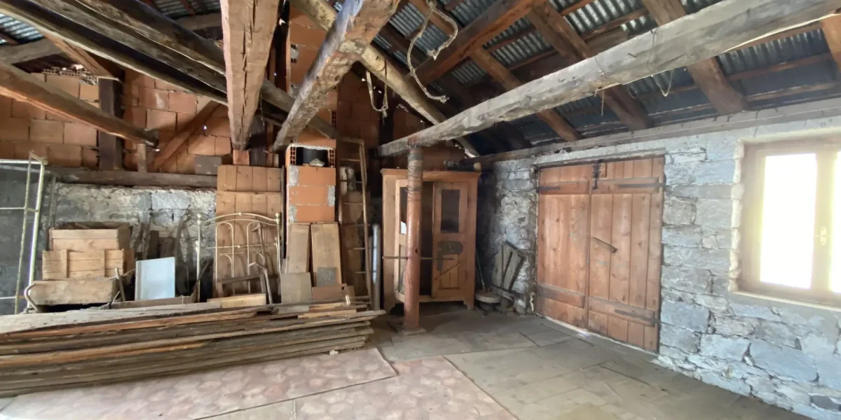 PORZIONE DI CASA TERRA-CIELO