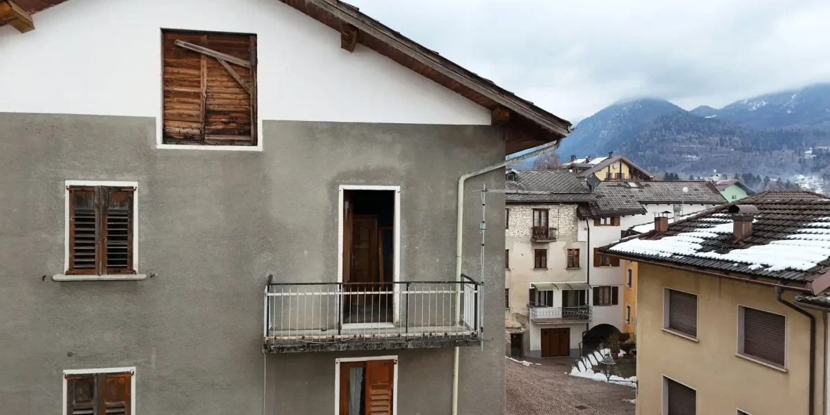 APPARTAMENTO SU DUE LIVELLI