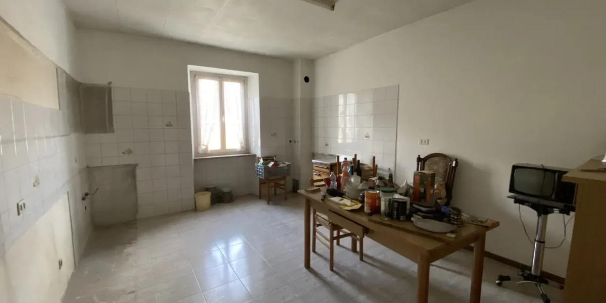 PORZIONE DI CASA TERRA-CIELO