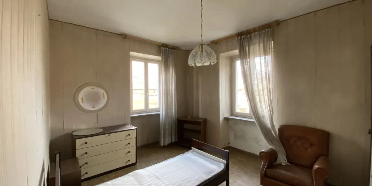 PORZIONE DI CASA TERRA-CIELO