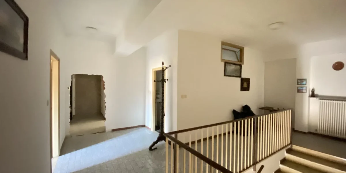 PORZIONE DI CASA TERRA-CIELO