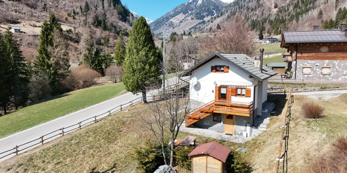 VILLINO NEL CUORE DEL LAGORAI