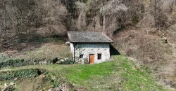 RUSTICO/DEPOSITO CON AMPIO TERRENO