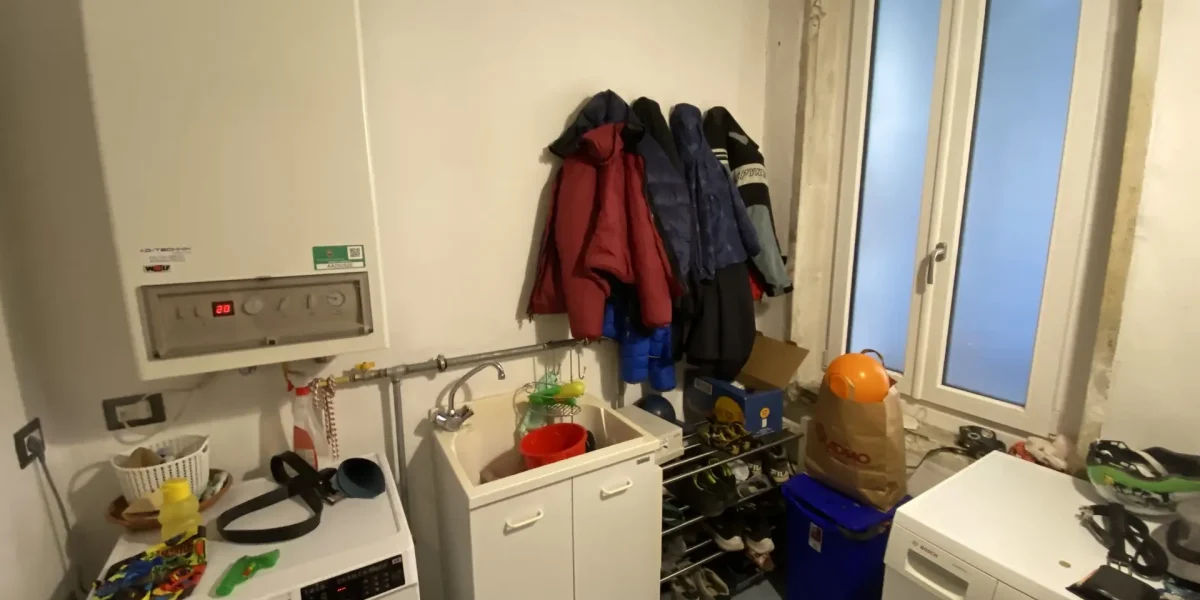 APPARTAMENTO DI AMPIA METRATURA IN PIENO CENTRO