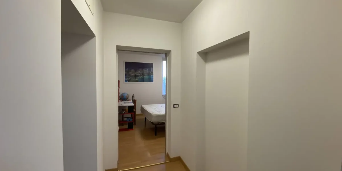 APPARTAMENTO DI AMPIA METRATURA IN PIENO CENTRO