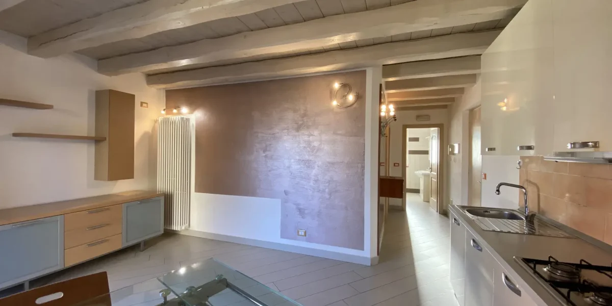 APPARTAMENTO TRILOCALE CON GIARDINO ESCLUSIVO