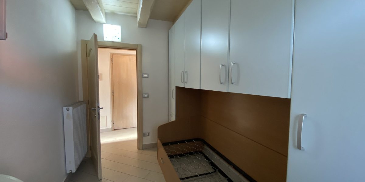 APPARTAMENTO TRILOCALE CON GIARDINO ESCLUSIVO