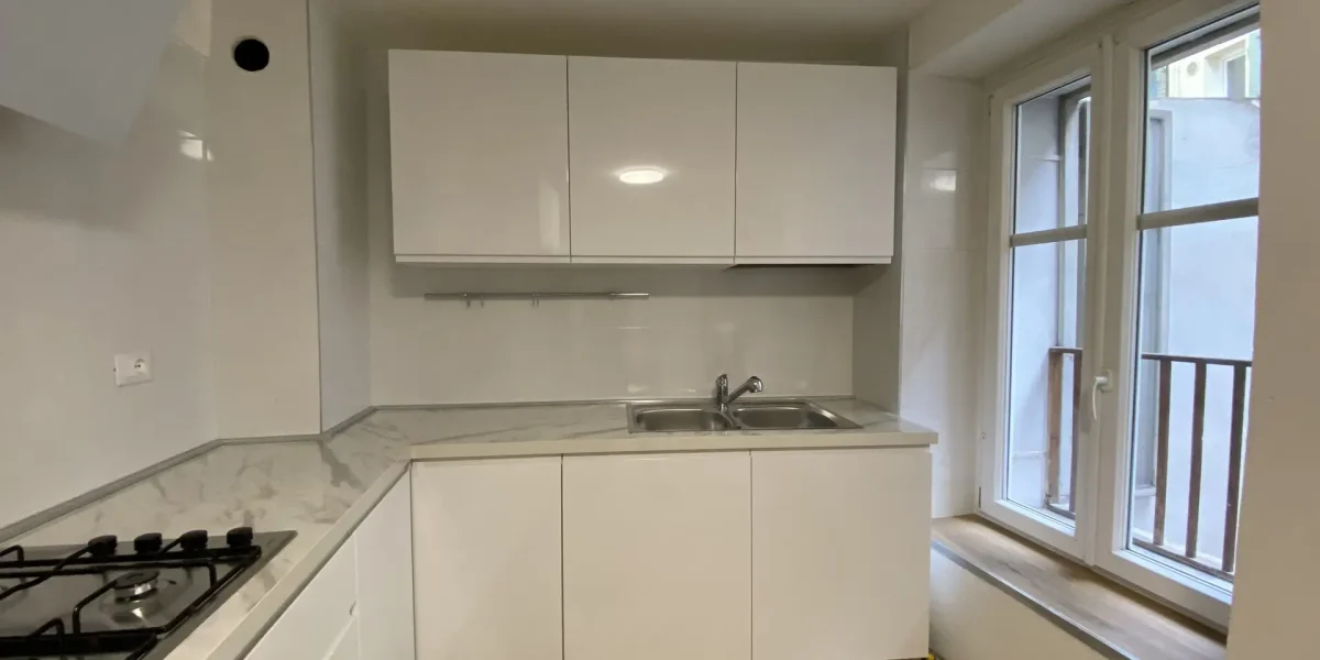 SPAZIOSO APPARTAMENTO NEL CENTRO STORICO