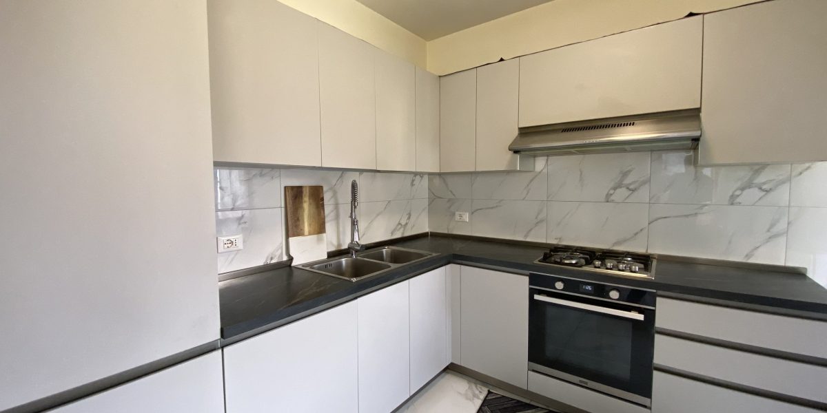 SPAZIOSO APPARTAMENTO TRE STANZE