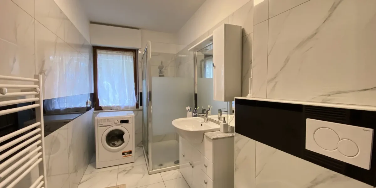 SPAZIOSO APPARTAMENTO TRE STANZE