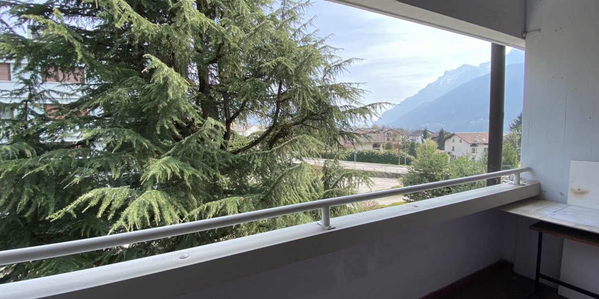 SPAZIOSO APPARTAMENTO TRE STANZE