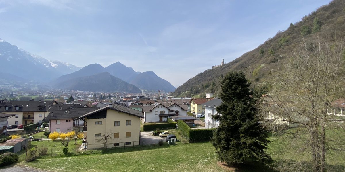 SPAZIOSO APPARTAMENTO TRE STANZE