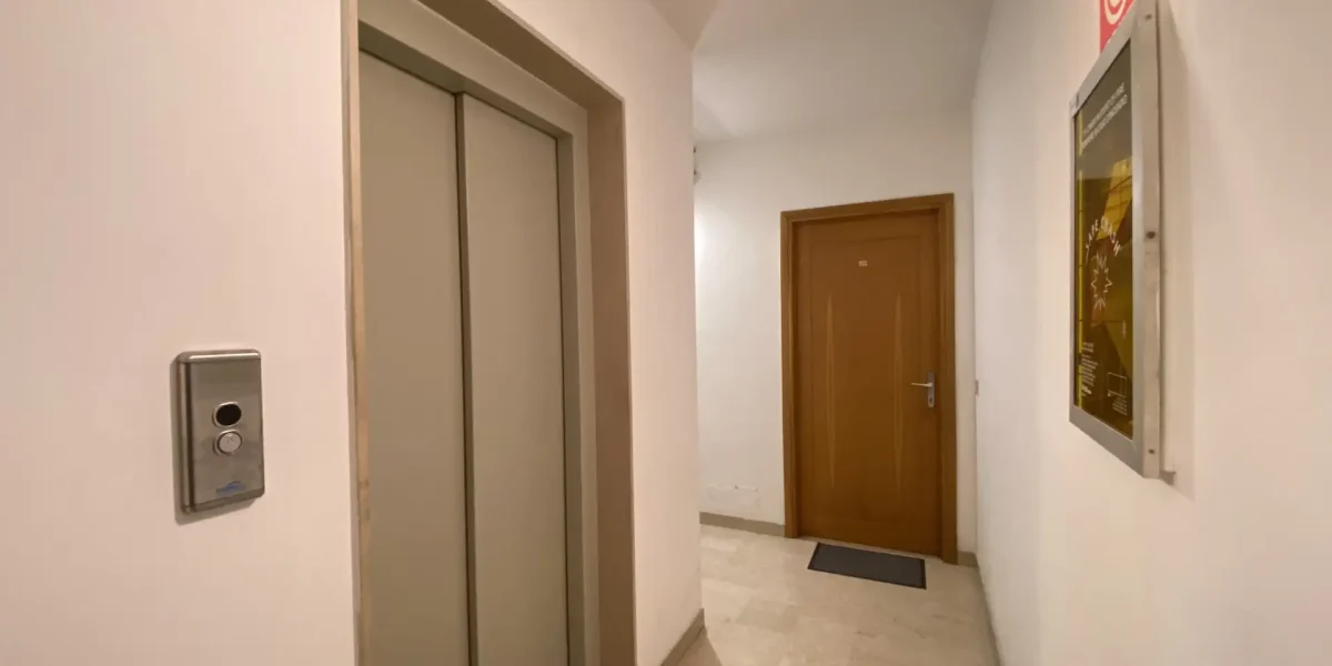 SPAZIOSO APPARTAMENTO TRE STANZE