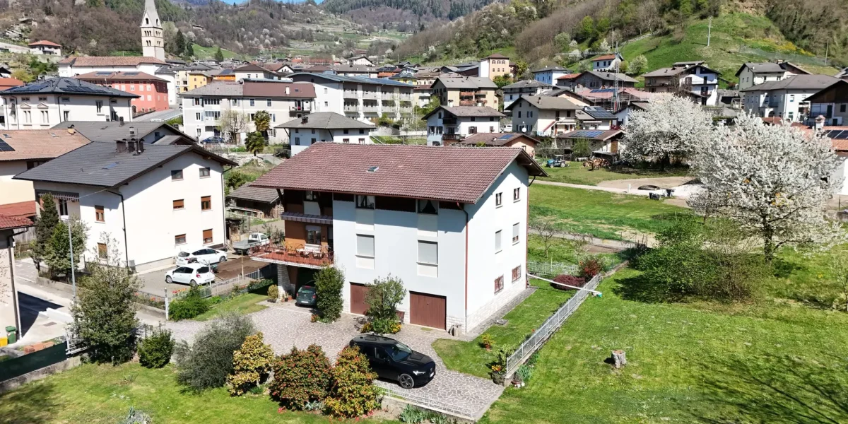 VILLETA INDIPENDENTE CON GIARDINO, CICLABILE SOTTO CASA E AMPI SPAZI ABITATIVI
