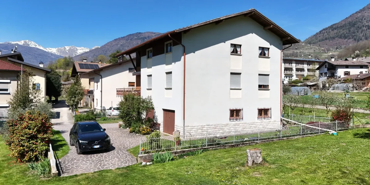 VILLETA INDIPENDENTE CON GIARDINO, CICLABILE SOTTO CASA E AMPI SPAZI ABITATIVI