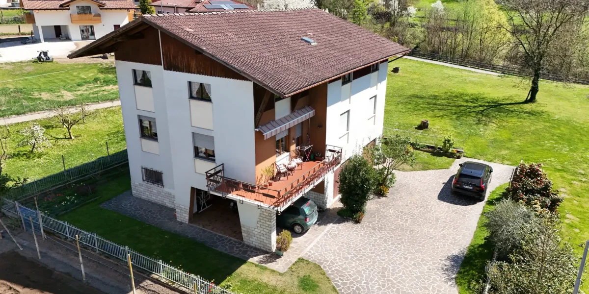 VILLETA INDIPENDENTE CON GIARDINO, CICLABILE SOTTO CASA E AMPI SPAZI ABITATIVI