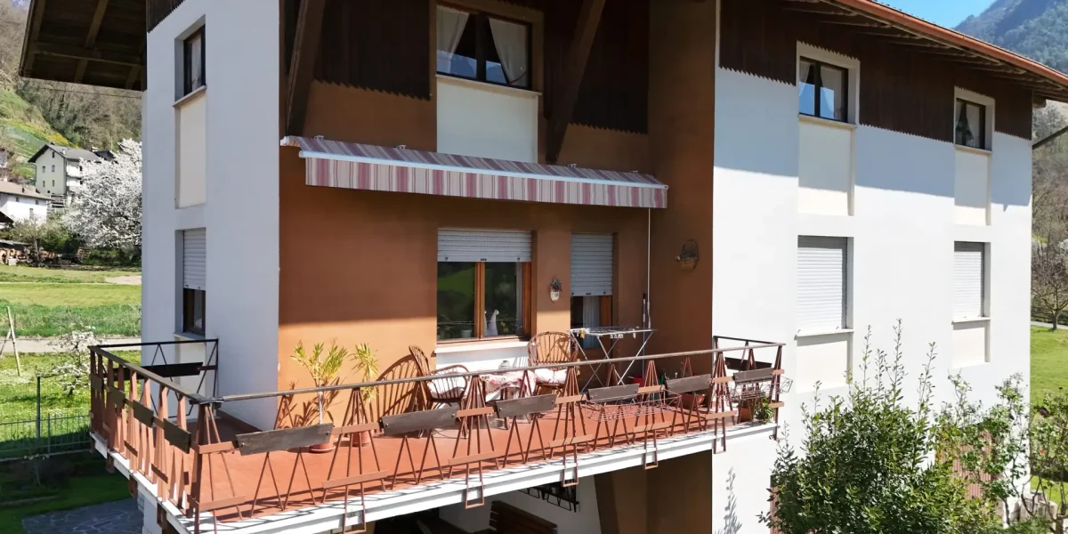 VILLETA INDIPENDENTE CON GIARDINO, CICLABILE SOTTO CASA E AMPI SPAZI ABITATIVI