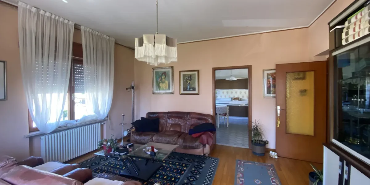 VILLETA INDIPENDENTE CON GIARDINO, CICLABILE SOTTO CASA E AMPI SPAZI ABITATIVI