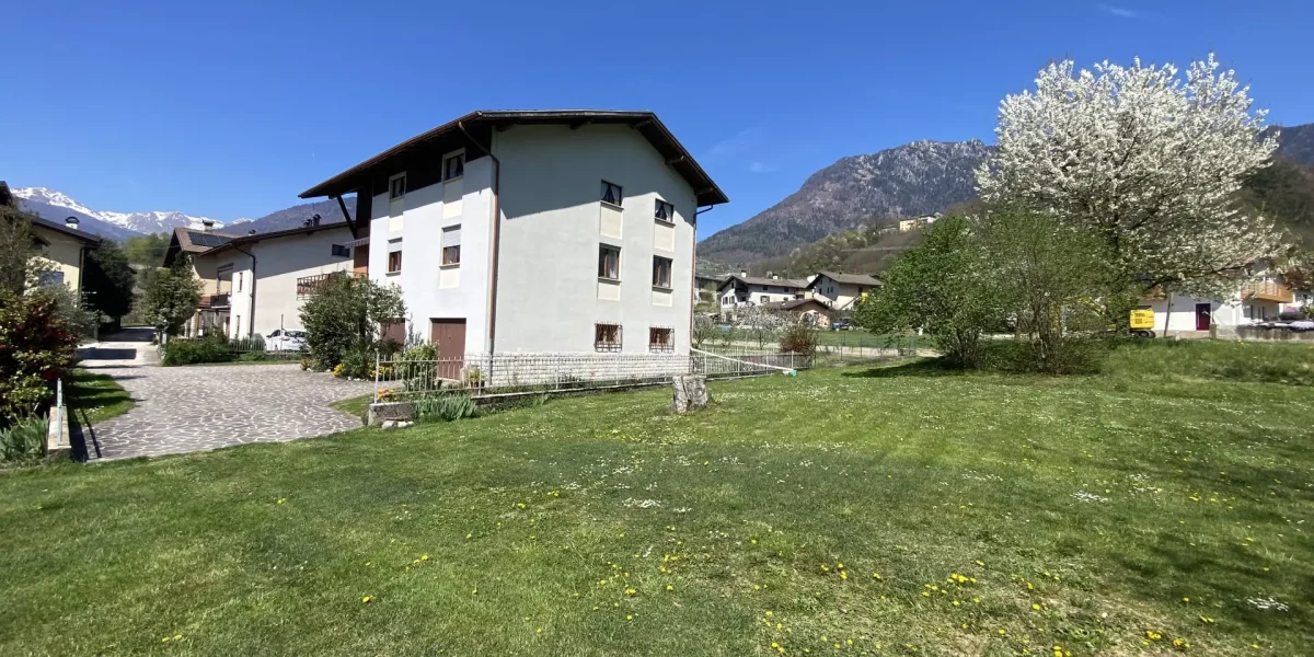VILLETA INDIPENDENTE CON GIARDINO, CICLABILE SOTTO CASA E AMPI SPAZI ABITATIVI