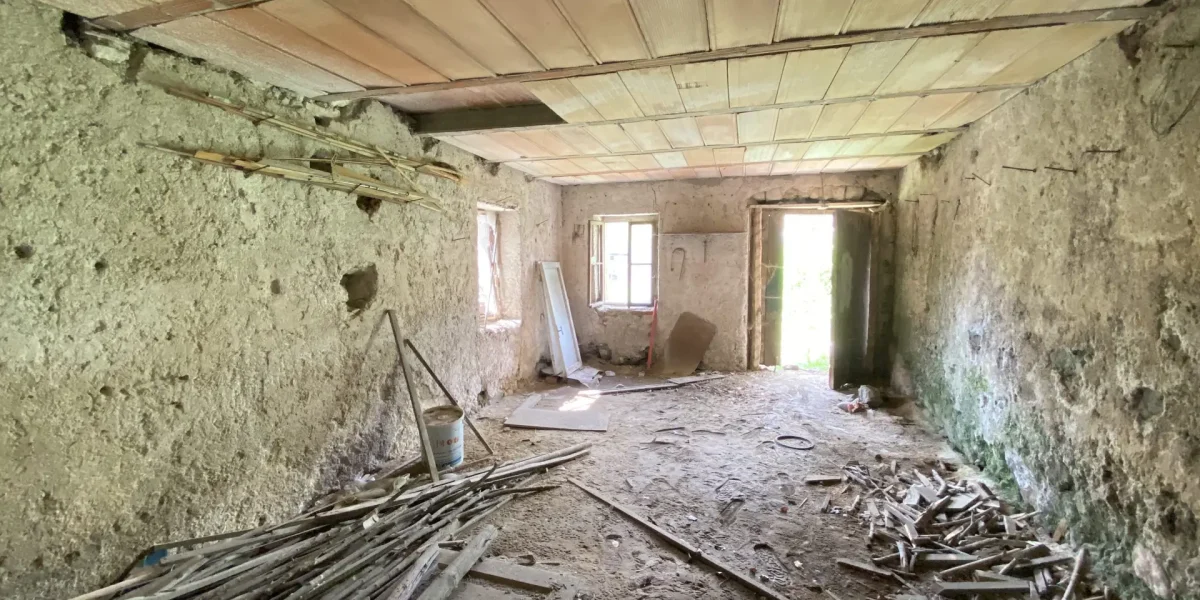 PORZIONE DI CASA TERRA/CIELO