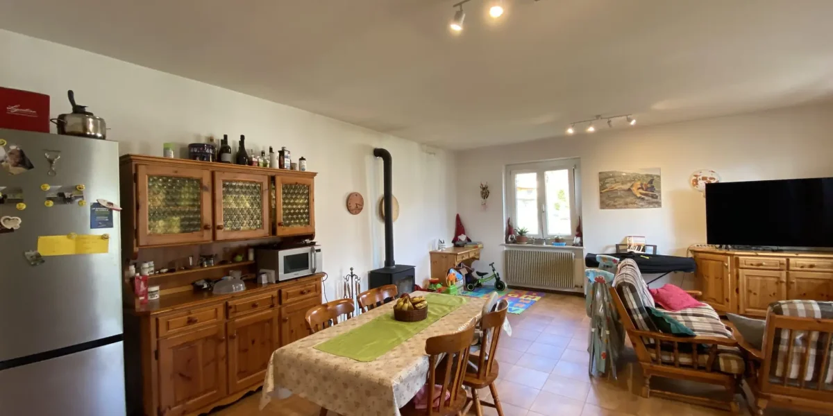 VILLETTA BIFAMILIARE CON GIARDINO