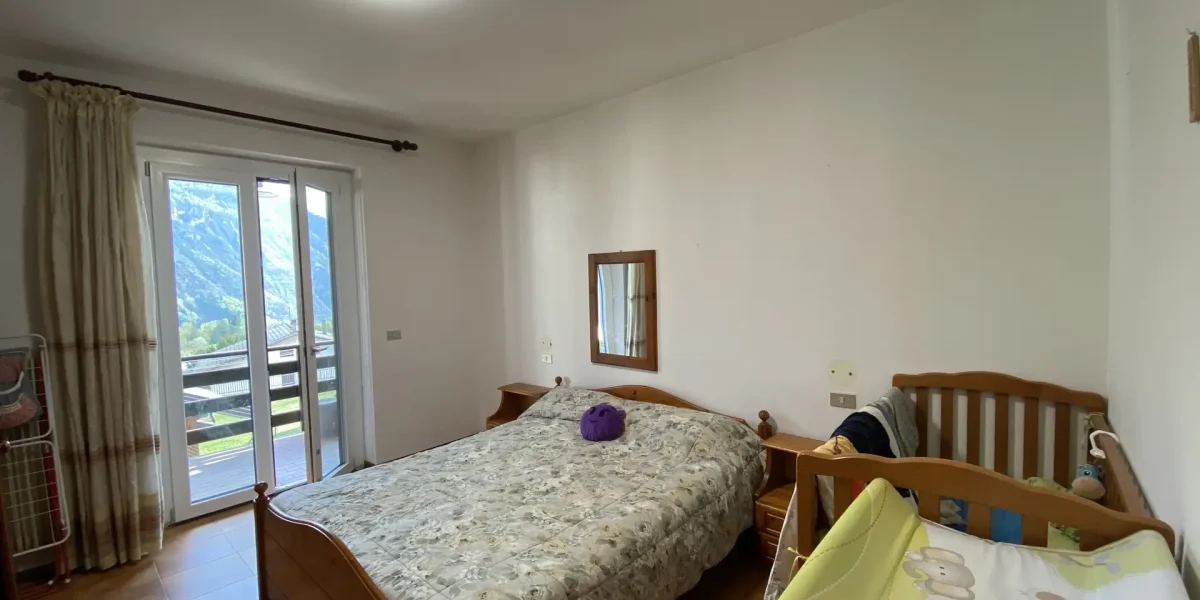 VILLETTA BIFAMILIARE CON GIARDINO