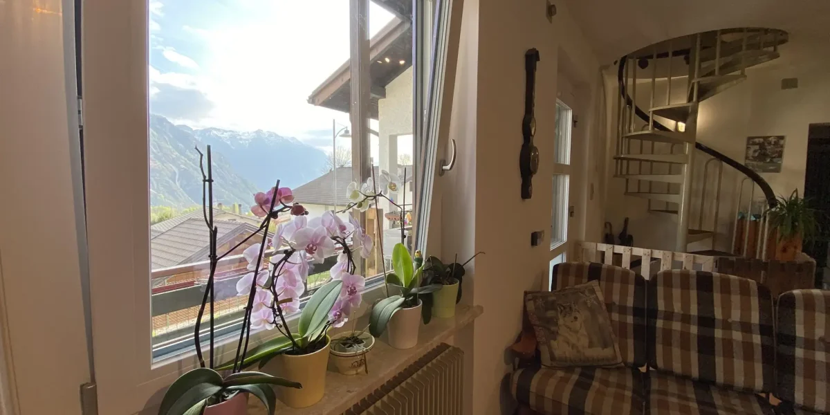 VILLETTA BIFAMILIARE CON GIARDINO