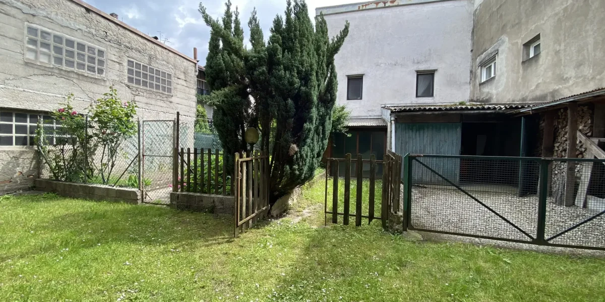 IN CENTRO, APPARTAMENTO CON GRANDE POTENZIALE