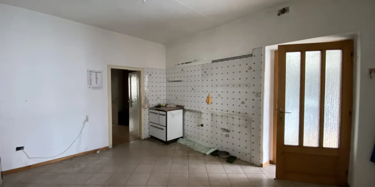 IN CENTRO, APPARTAMENTO CON GRANDE POTENZIALE