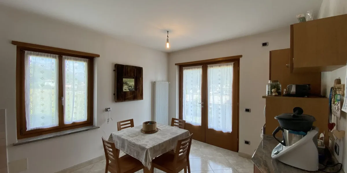 AMPIO E LUMINOSO QUADRILOCALE CON GIARDINO PRIVATO A BORGO VALSUGANA