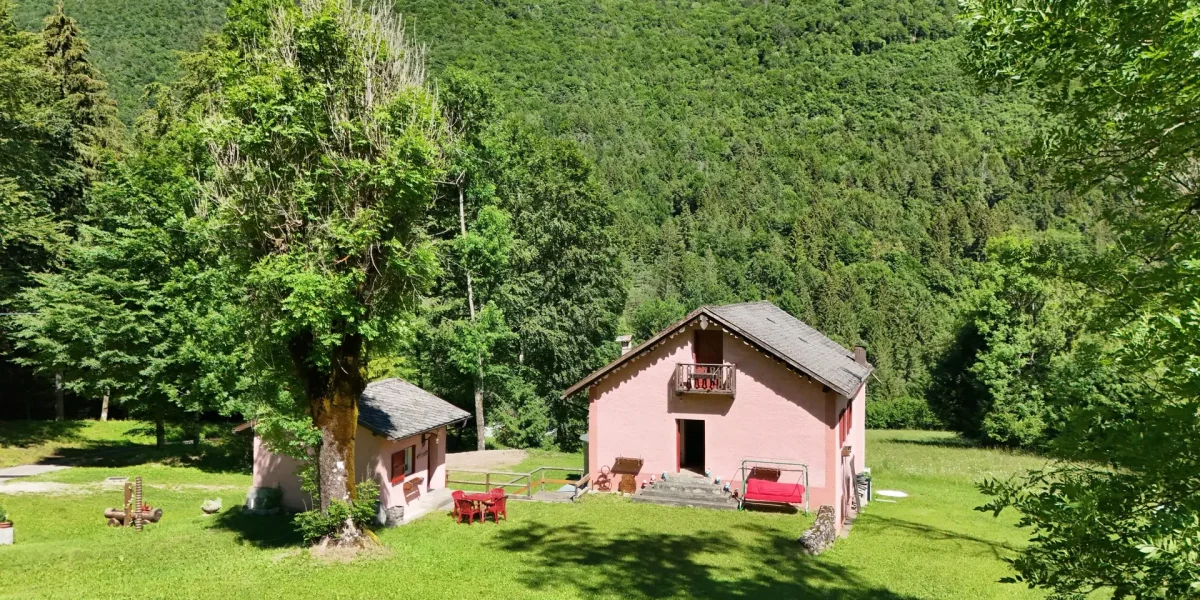 VILLINO IN VAL DI SELLA