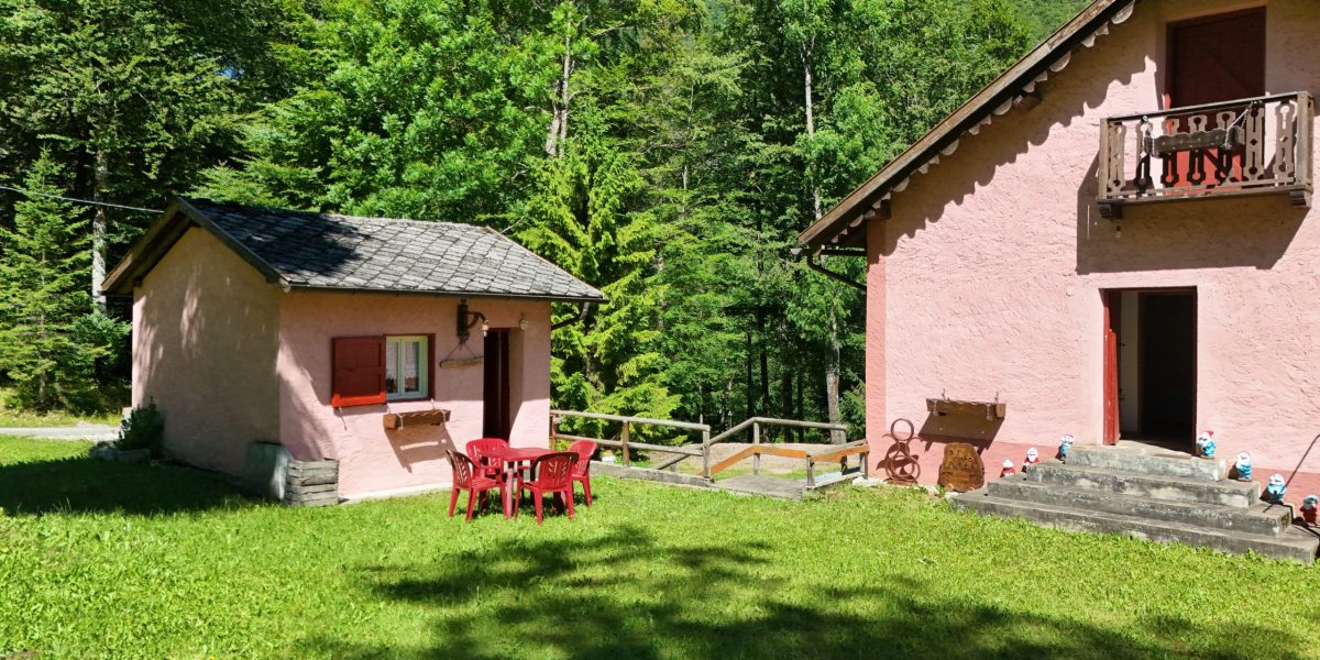 VILLINO IN VAL DI SELLA