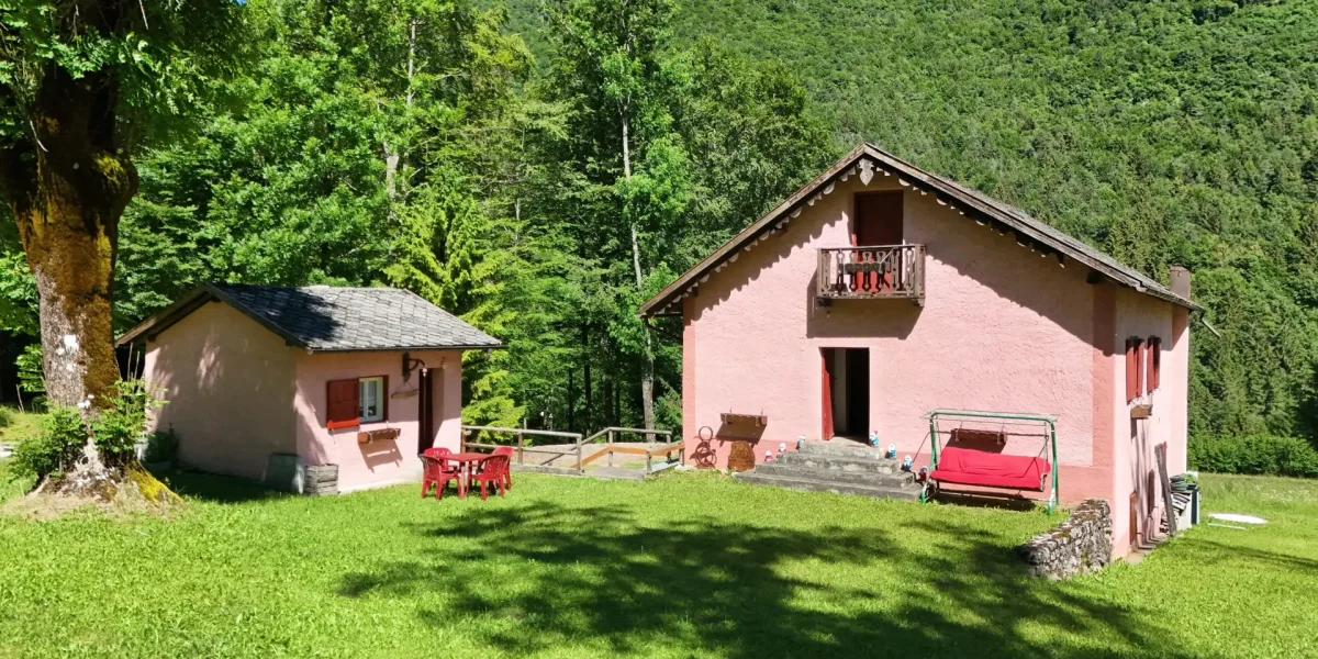 VILLINO IN VAL DI SELLA