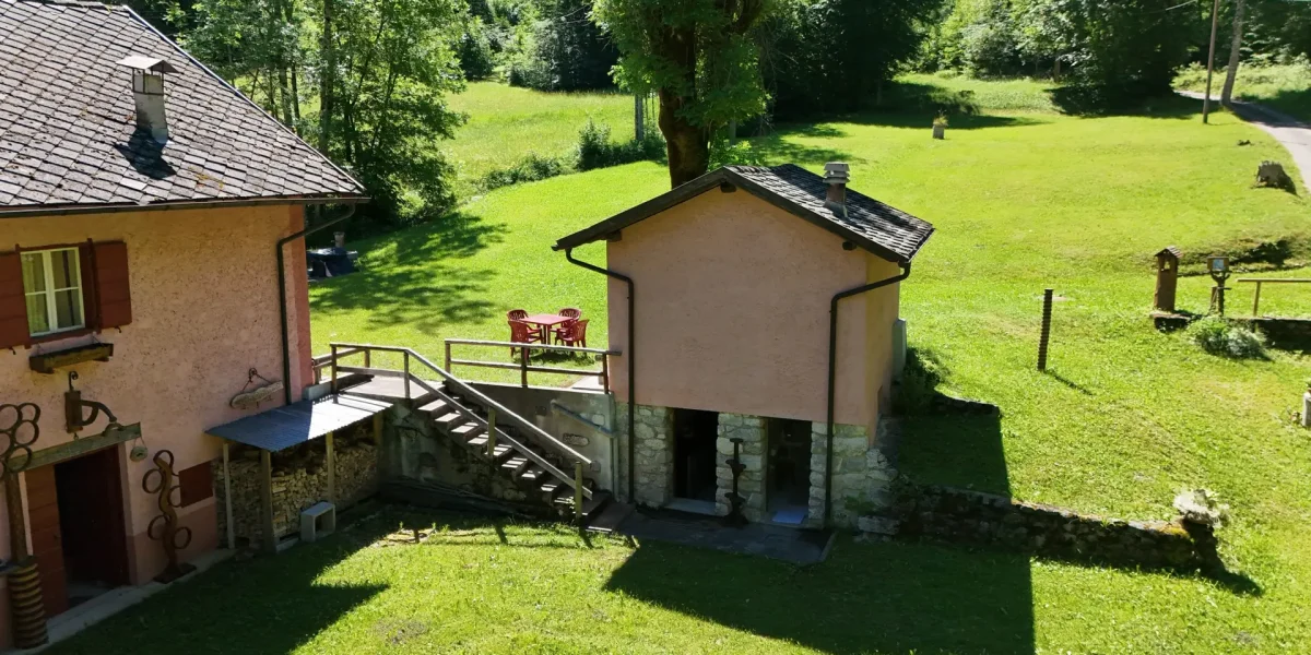 VILLINO IN VAL DI SELLA