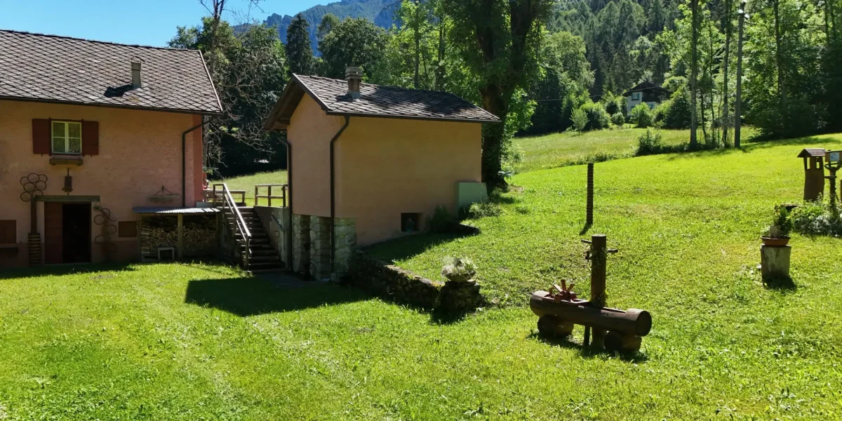 VILLINO IN VAL DI SELLA