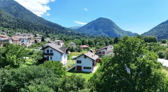 VILLETTA BIFAMILIARE CON GIARDINO