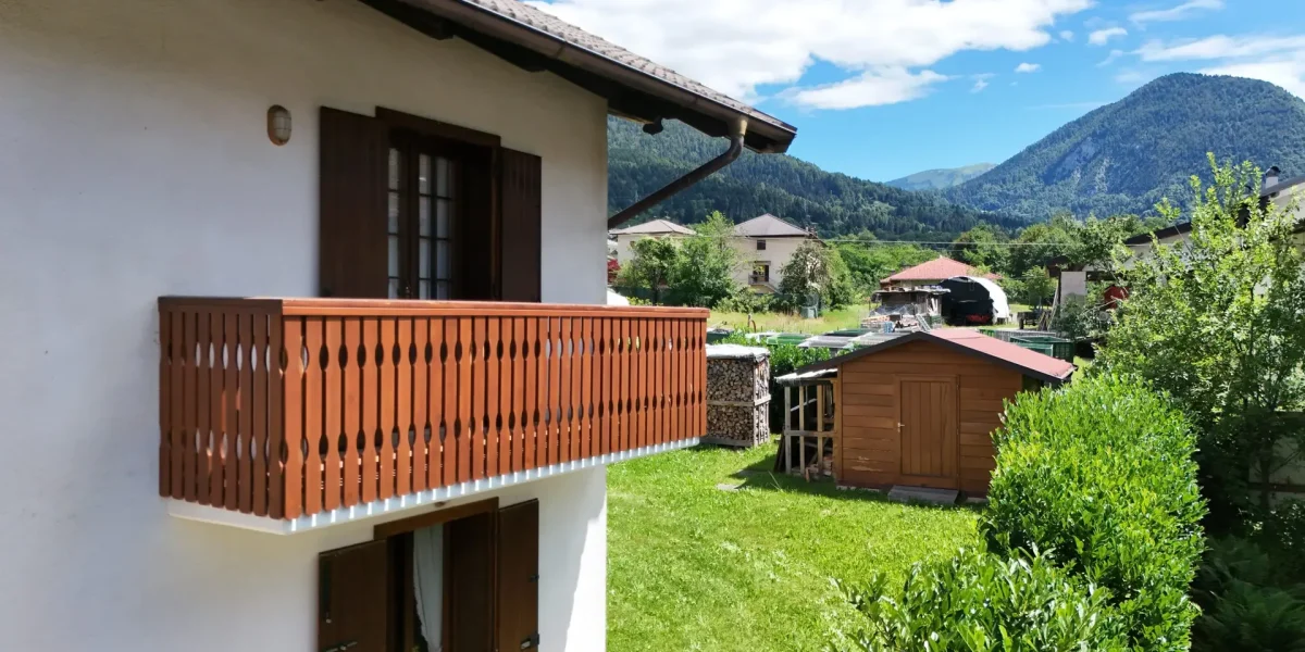 VILLETTA BIFAMILIARE CON GIARDINO