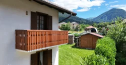 VILLETTA BIFAMILIARE CON GIARDINO
