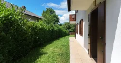 VILLETTA BIFAMILIARE CON GIARDINO
