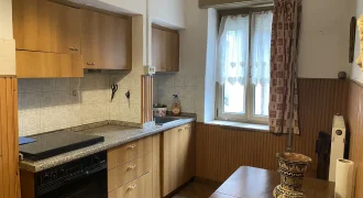 PORZIONE DI CASA CON TERRAZZO, IN PIENO CENTRO
