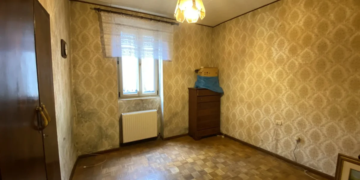 PORZIONE DI CASA CON TERRAZZO, IN PIENO CENTRO