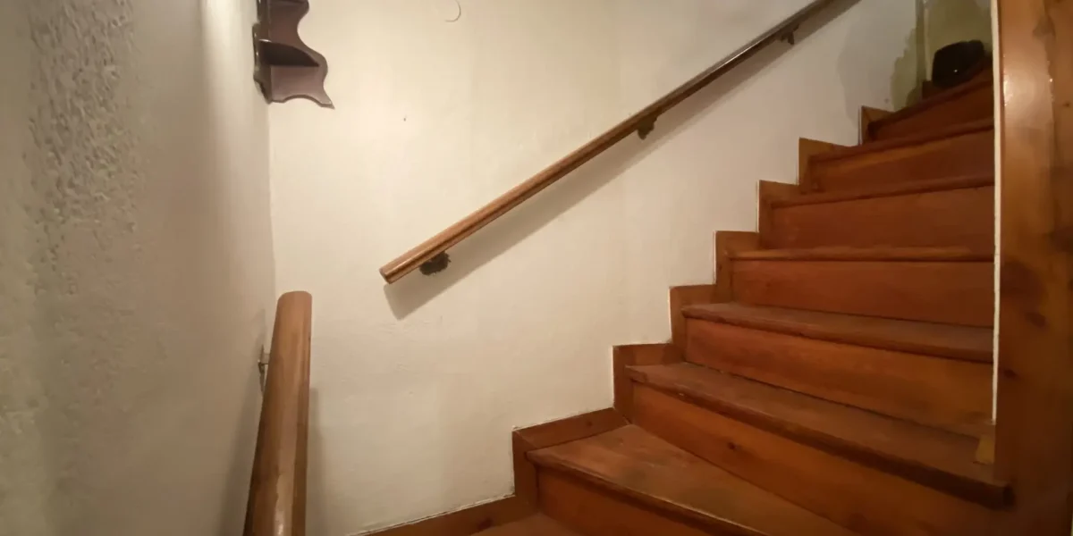 PORZIONE DI CASA CON TERRAZZO, IN PIENO CENTRO