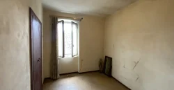 PORZIONE DI CASA CON TERRAZZO, IN PIENO CENTRO