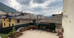 PORZIONE DI CASA CON TERRAZZO, IN PIENO CENTRO