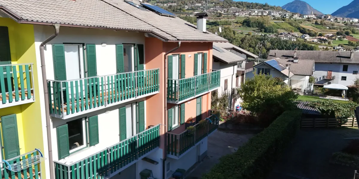 VILLETTA A SCHIERA CENTRALE, PRONTA DA ABITARE – SPAZI, COMFORT E FUNZIONALITÀ