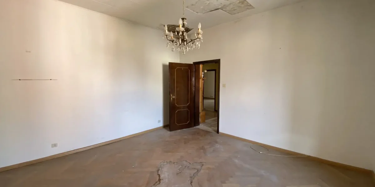 AMPI SPAZI, LUCE E GRANDI POTENZIALITÀ A BORGO VALSUGANA