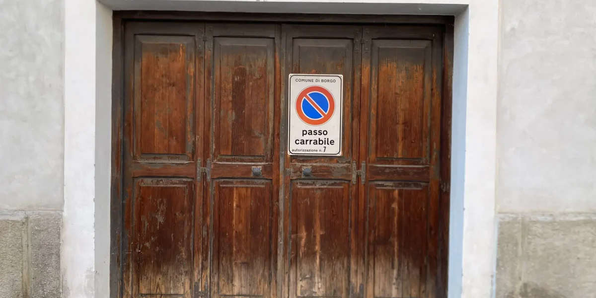 AMPI SPAZI, LUCE E GRANDI POTENZIALITÀ A BORGO VALSUGANA