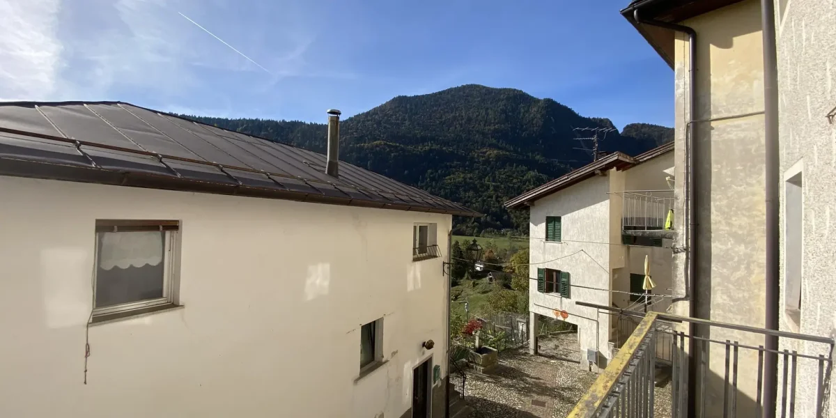 PORZIONE TERRA/CIELO CON VISTA